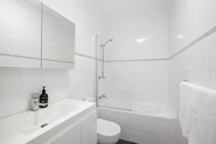 Sixth view of Homely unit listing, 1/58-60 Oaks Avenue, Dee Why NSW 2099