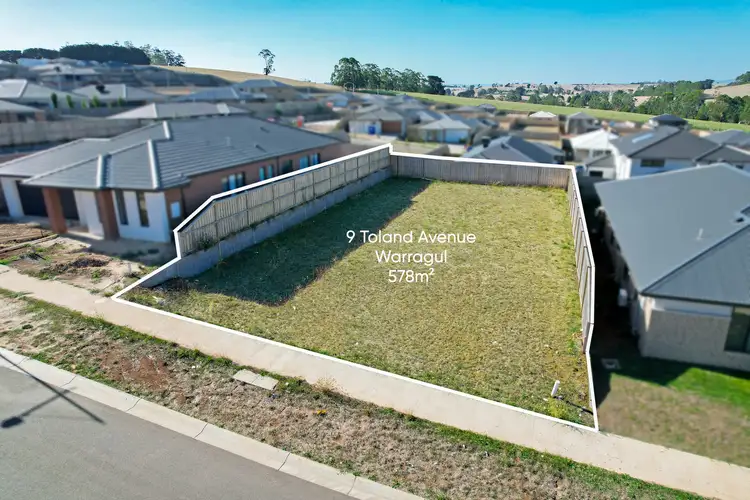 9 Toland Avenue, Warragul VIC 3820