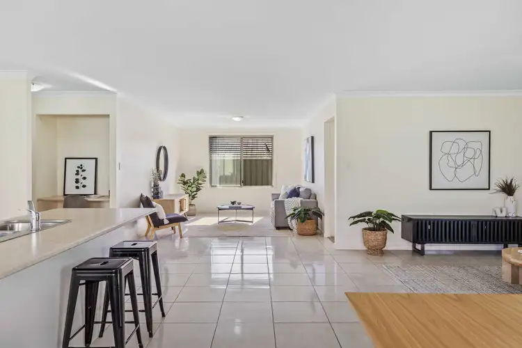 Fourth view of Homely house listing, 33 Hinchinbrook Close, Ashtonfield NSW 2323