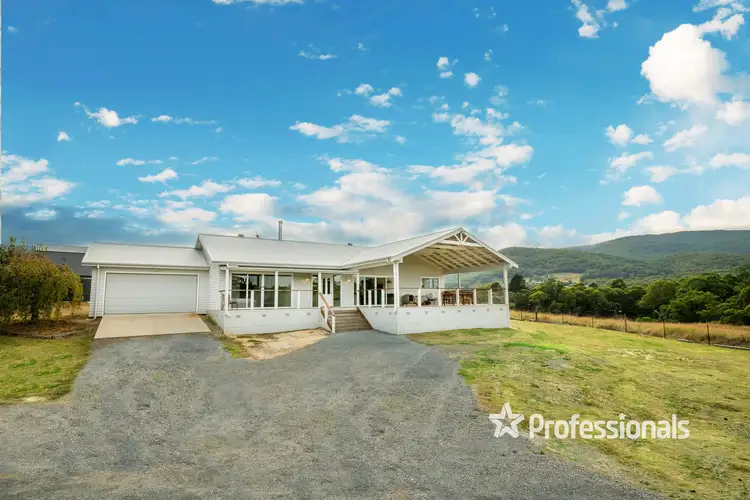 33 Tarrango Road, Yarra Junction VIC 3797