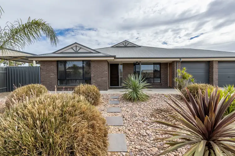9 Hussman Drive, Port Broughton SA 5522