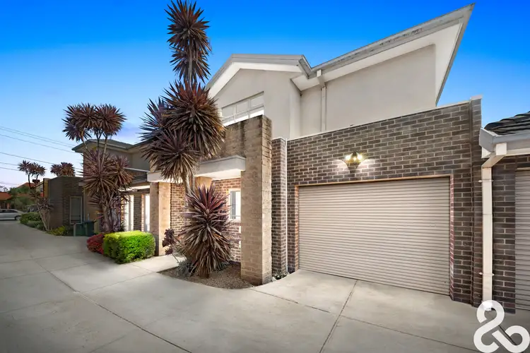 Main view of Homely townhouse listing, 2/24 Boldrewood Parade, Reservoir VIC 3073