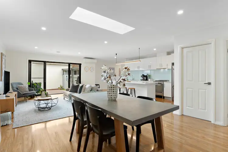 2/64 White Street, Mordialloc VIC 3195