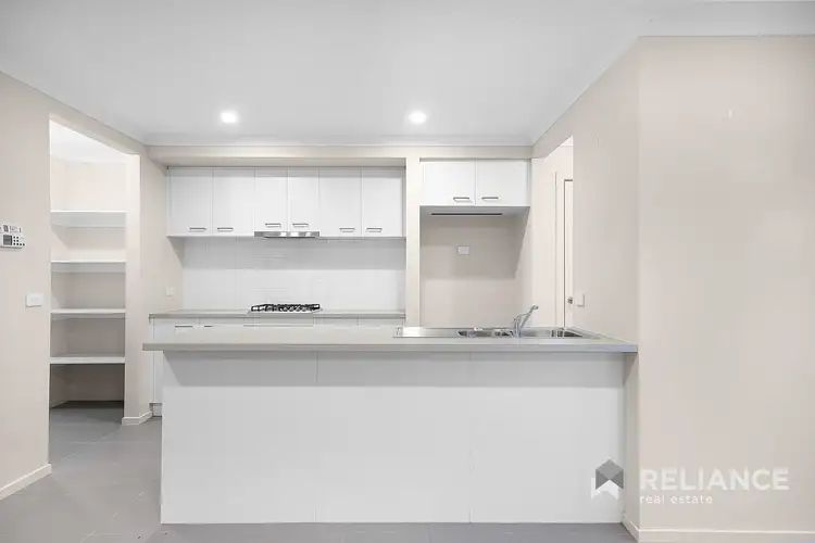 Fifth view of Homely house listing, 2 Willowmoore Grove, Tarneit VIC 3029