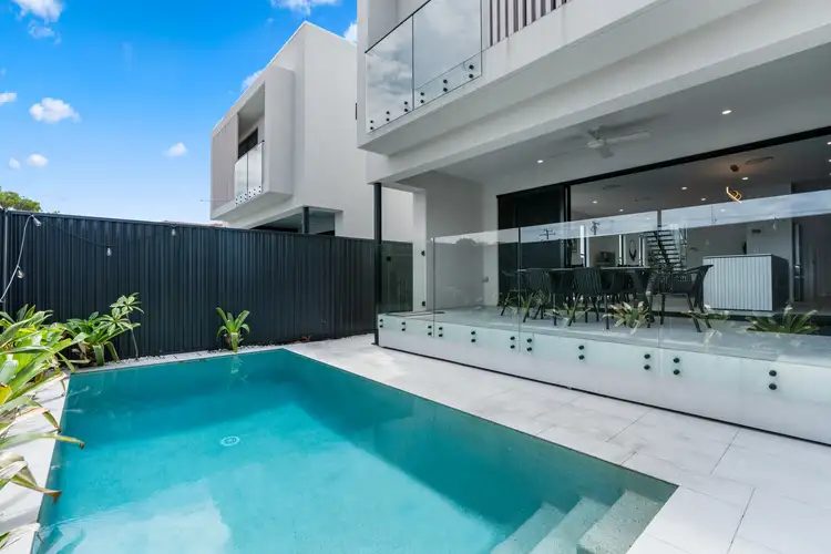 30 Markham Avenue, Runaway Bay QLD 4216