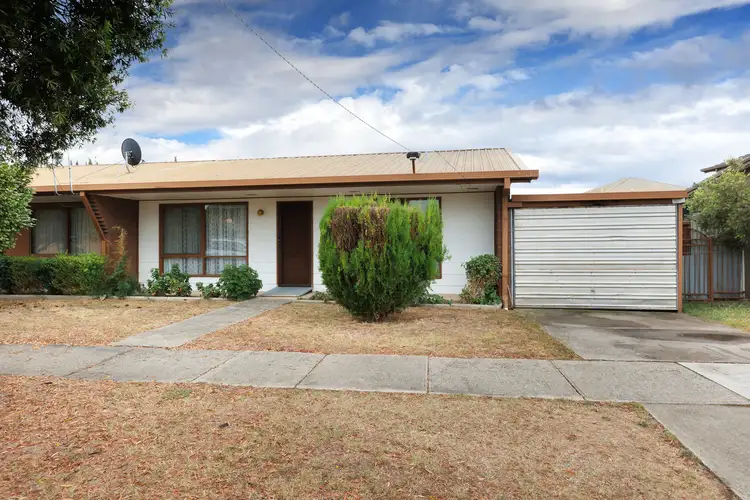 Second view of Homely unit listing, 2/26 Magnolia Crescent, Wodonga VIC 3690