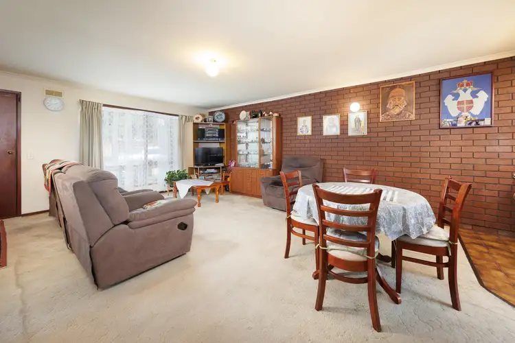Third view of Homely unit listing, 2/26 Magnolia Crescent, Wodonga VIC 3690