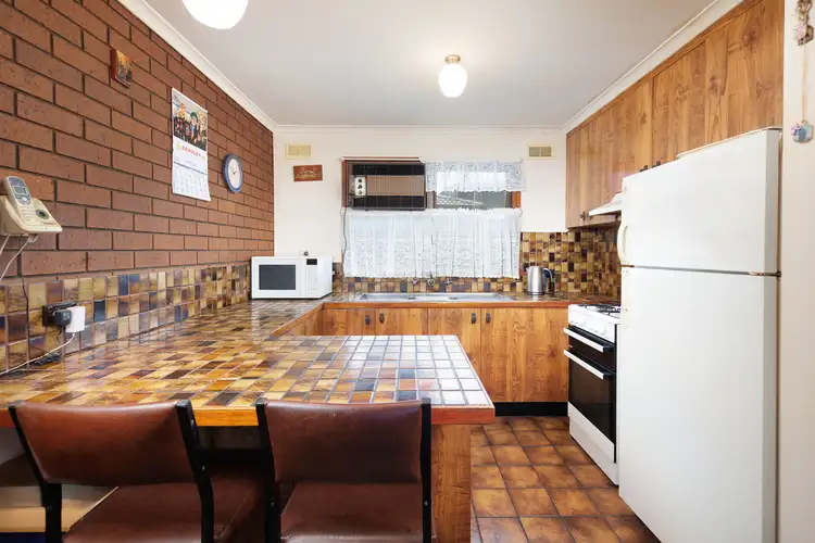 Fifth view of Homely unit listing, 2/26 Magnolia Crescent, Wodonga VIC 3690