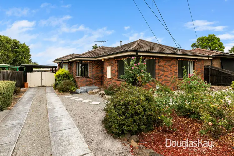 9 Hawkins Place, Melton VIC 3337