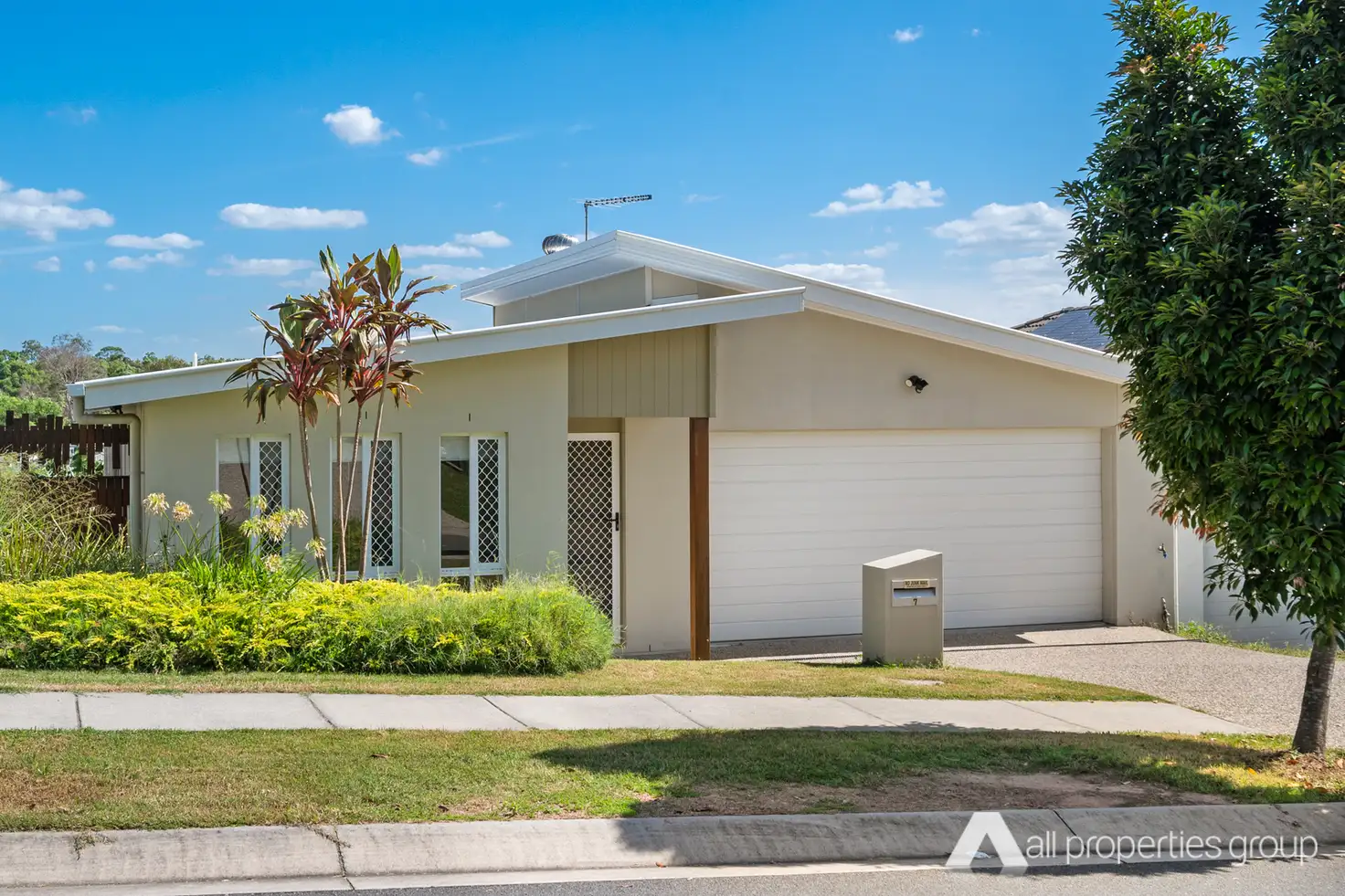 Main view of Homely house listing, 7 Berkshire Place, Heathwood QLD 4110