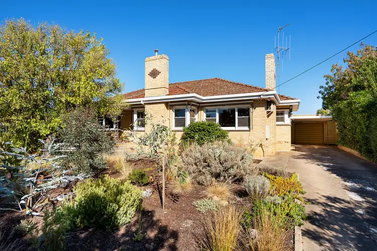 77 Farnsworth Street, Castlemaine VIC 3450