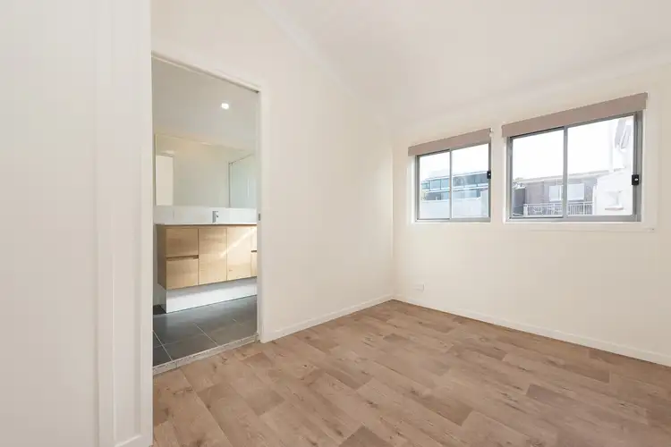 Second view of Homely unit listing, 5/13 Broadway Street, Woolloongabba QLD 4102
