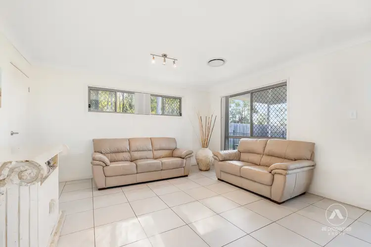 Fifth view of Homely house listing, 8 Airedale Court, Berrinba QLD 4117