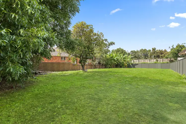 211 Princes Highway, Unanderra NSW 2526