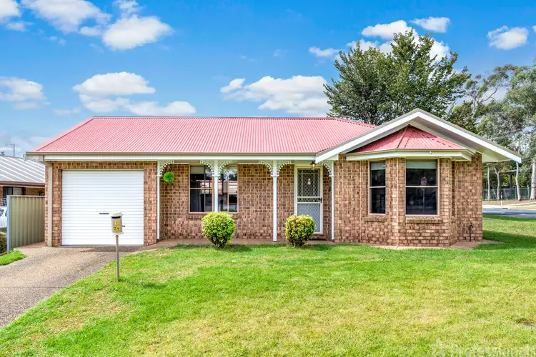 Main view of Homely townhouse listing, 1/24 Park Street, Orange NSW 2800