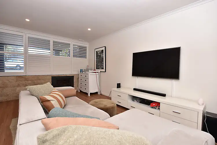 Third view of Homely townhouse listing, 4/28 Nepean Highway, Aspendale VIC 3195