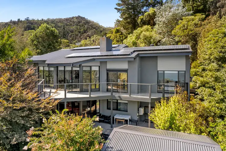 6 Dorothy Court, Mccrae VIC 3938