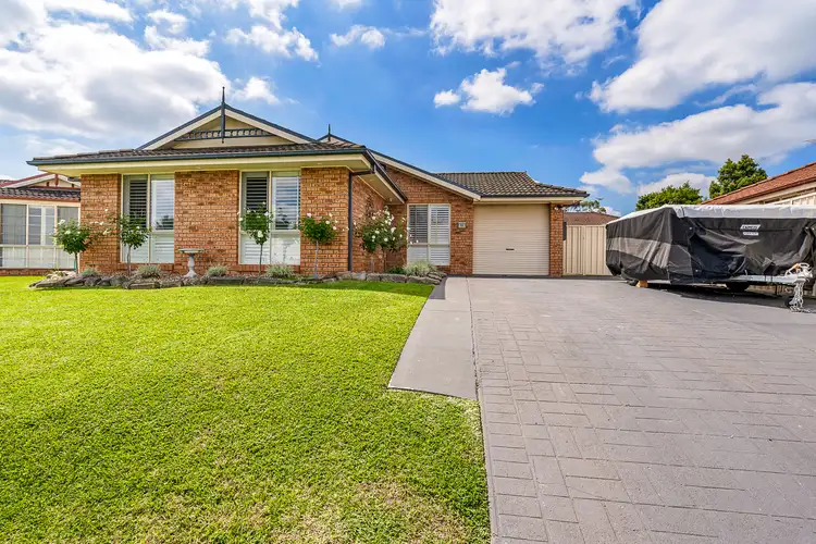 11 Brady Place, Glenmore Park NSW 2745