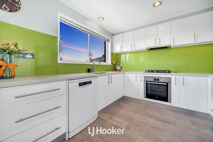 Sixth view of Homely townhouse listing, 18/5 Piney Ridge, Endeavour Hills VIC 3802