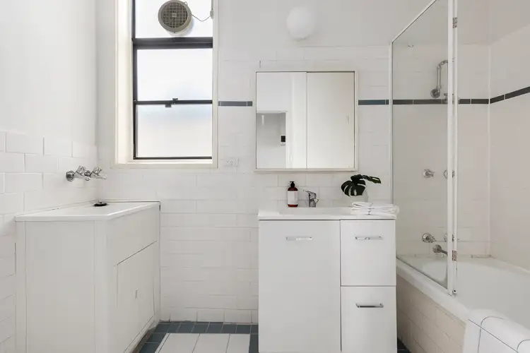 Fifth view of Homely apartment listing, 3/20 Pakington Street, Kew VIC 3101