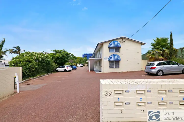 4/39 Scarborough Beach Road, Scarborough WA 6019