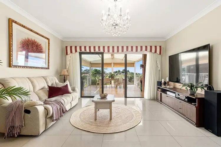 25 Parmenter Avenue, Corrimal NSW 2518