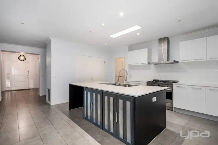 Fifth view of Homely house listing, 10 Bennet Street, Taylors Hill VIC 3037