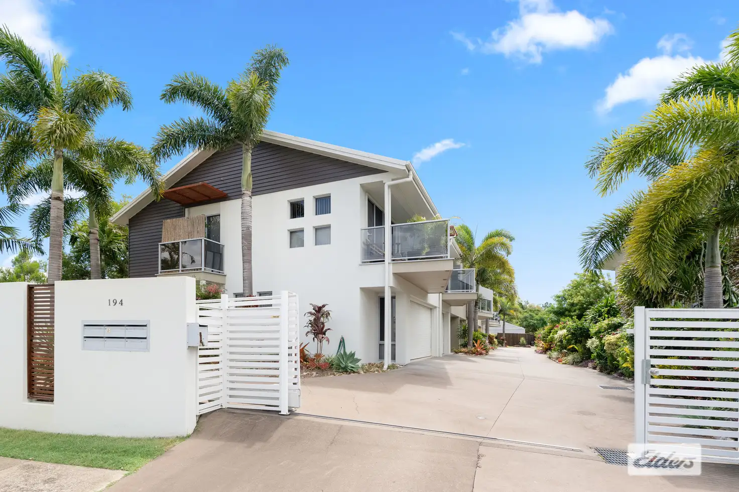 Main view of Homely unit listing, 3/194 Cypress Street, Torquay QLD 4655