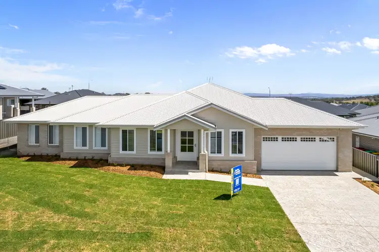 Second view of Homely house listing, 6 Sauvignon Close, Tamworth NSW 2340