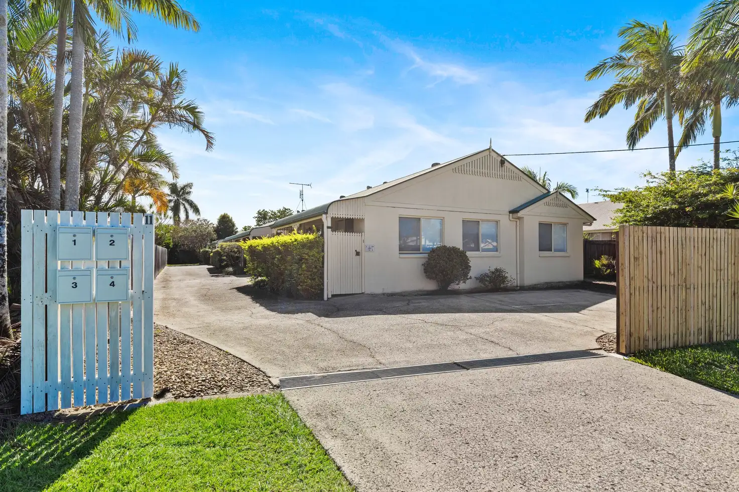 Main view of Homely unit listing, 2/11 Karome Street, Pacific Paradise QLD 4564