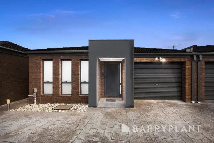 Main view of Homely unit listing, 2/4 McRae Avenue, St Albans VIC 3021