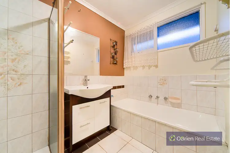 Sixth view of Homely house listing, 39 Mildura Crescent, Endeavour Hills VIC 3802