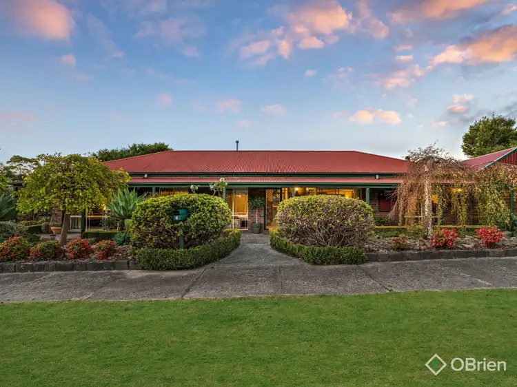 2 Diane Court, Somerville VIC 3912