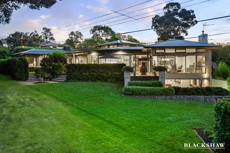 17 Colvin Street, Hughes ACT 2605