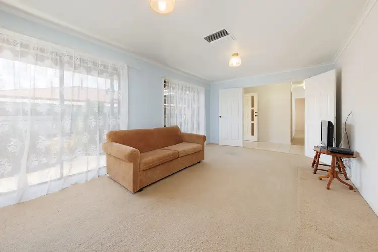 Second view of Homely house listing, 5 Fletcher Court, Wodonga VIC 3690