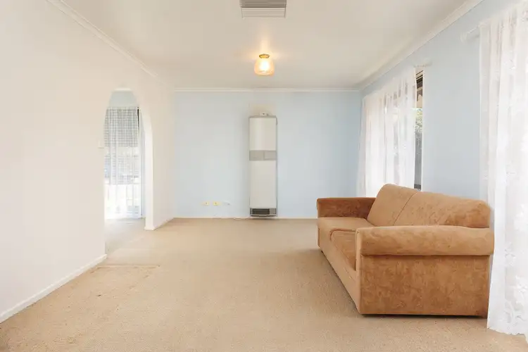 Third view of Homely house listing, 5 Fletcher Court, Wodonga VIC 3690