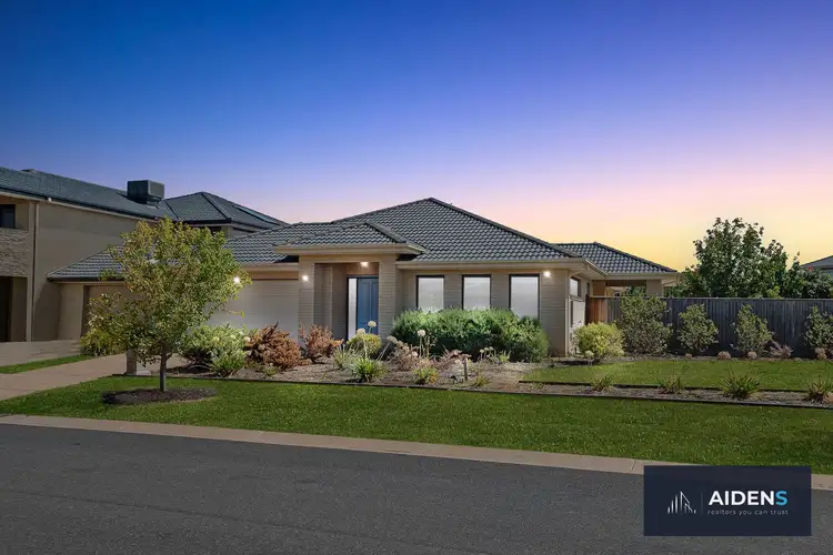 7-9 Seafarer Way, Sanctuary Lakes VIC 3030