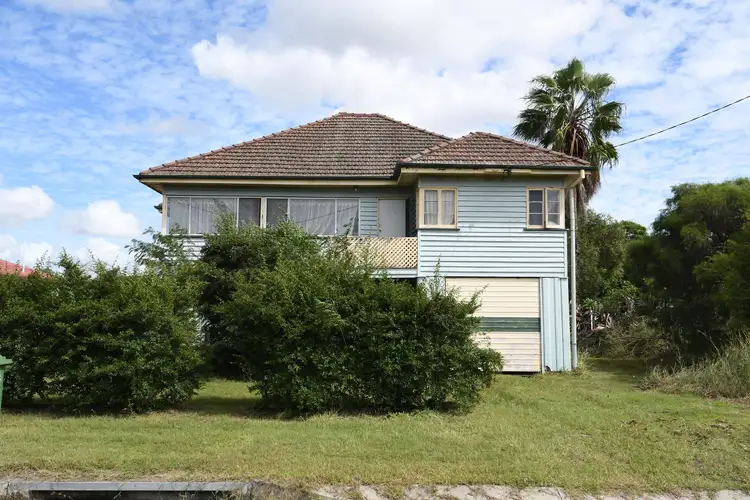 7 James Street, Lowood QLD 4311