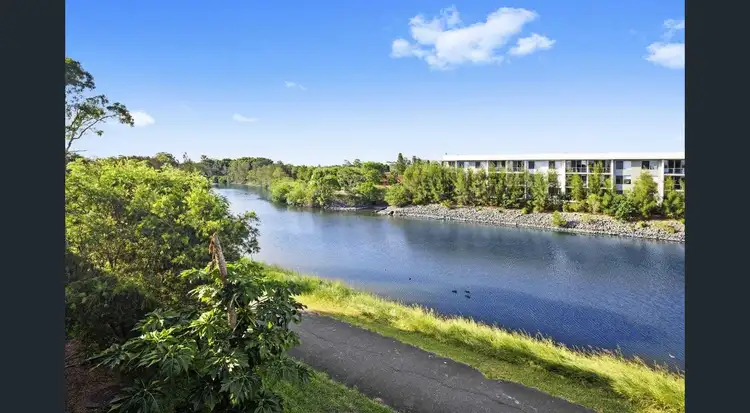 Second view of Homely unit listing, 32/100 Racecourse Drive, Bundall QLD 4217