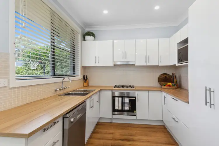 Fourth view of Homely house listing, 19 Vista Avenue, Farmborough Heights NSW 2526