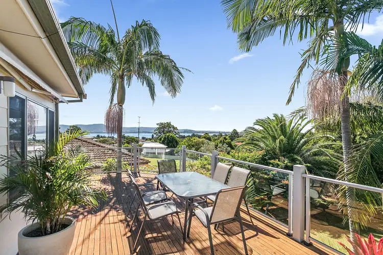 92 Landy Drive, Mount Warrigal NSW 2528