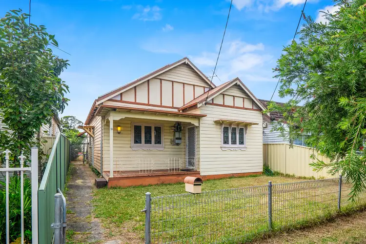 18 Chisholm Road, Auburn NSW 2144