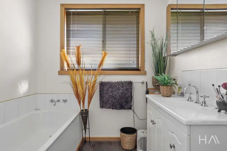Fourth view of Homely unit listing, 1/23 Molecombe Drive, Prospect Vale TAS 7250