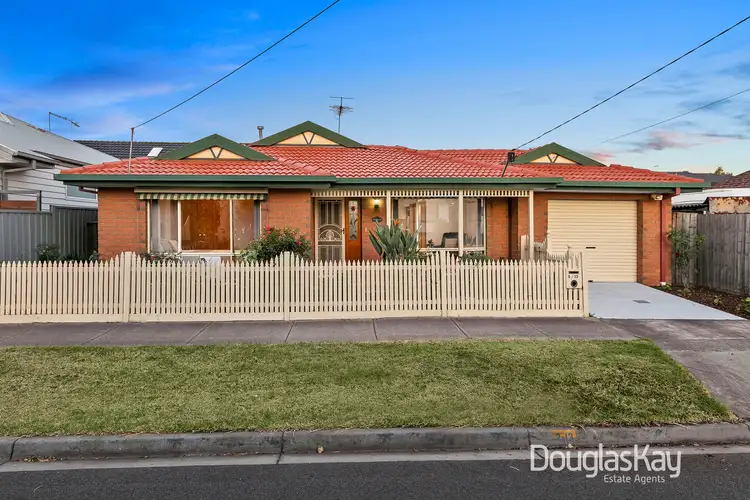 8 Lodden Street, Sunshine North VIC 3020