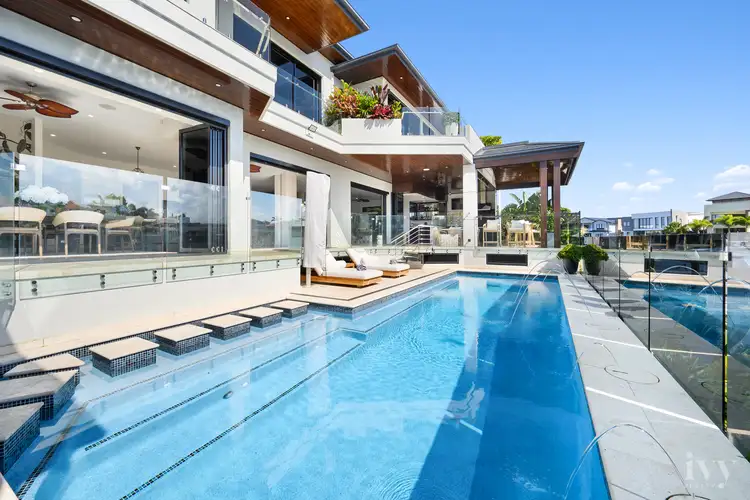 88 Royal Albert Crescent, Sovereign Islands QLD 4216
