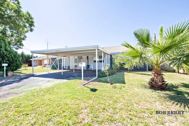 43 Sixth Avenue, Narromine NSW 2821