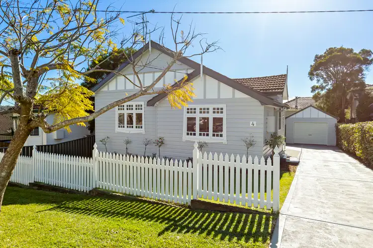 4 Moira Street