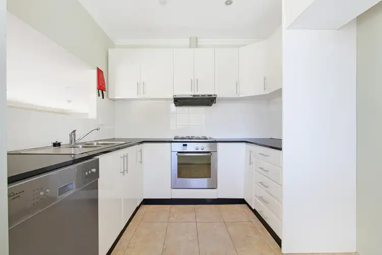 Fifth view of Homely townhouse listing, 2/47 Rowland Avenue, Wollongong NSW 2500