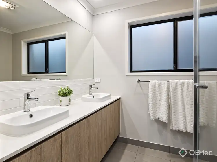 Sixth view of Homely house listing, 17 Fieldstone Avenue, Warragul VIC 3820