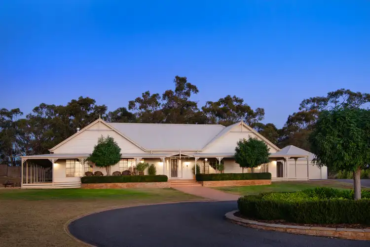 1 Yellow Box Drive, Longlea VIC 3551